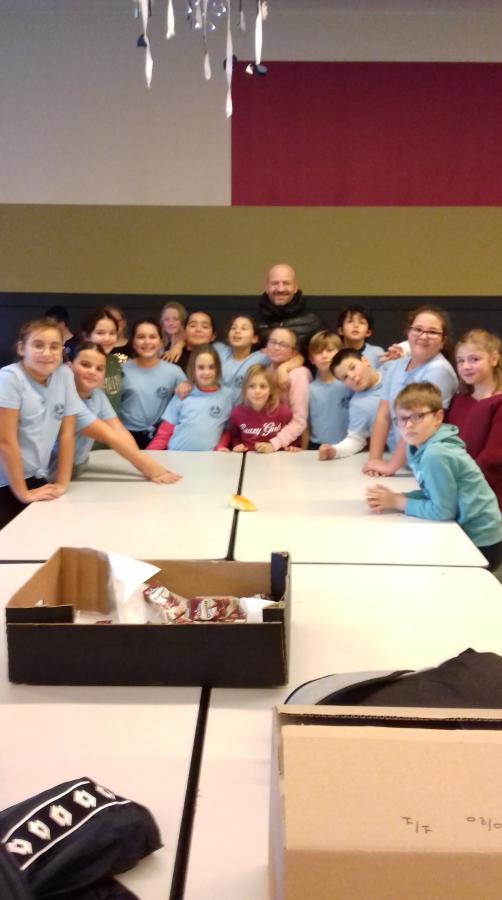 St Nicolas organisé par l'OMS